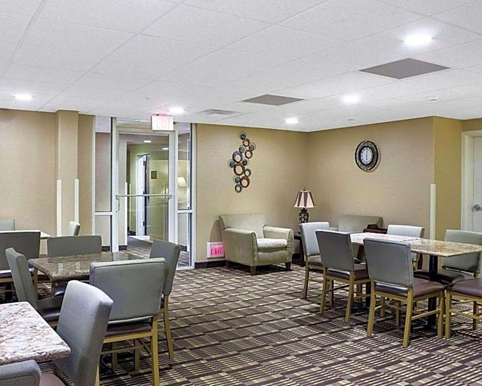 MainStay Suites Bismarck