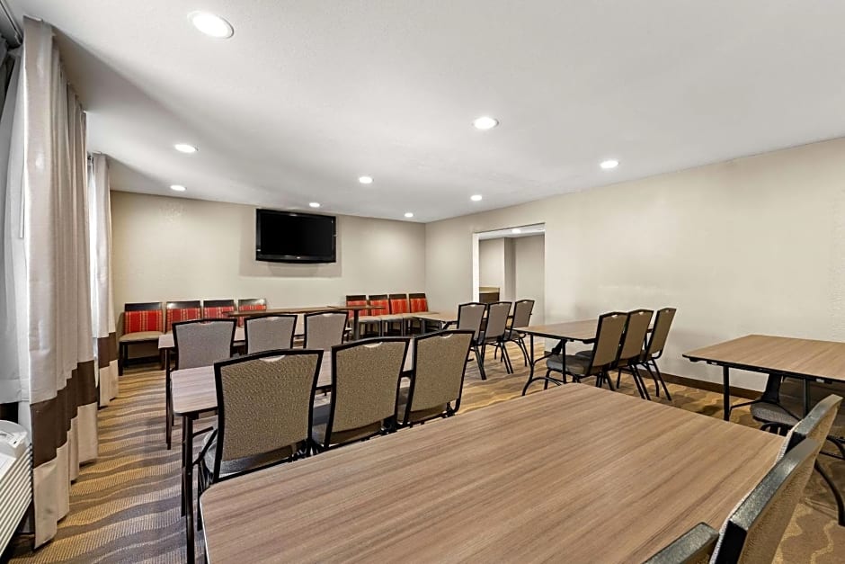 Comfort Inn Layton - Airforce Base Area