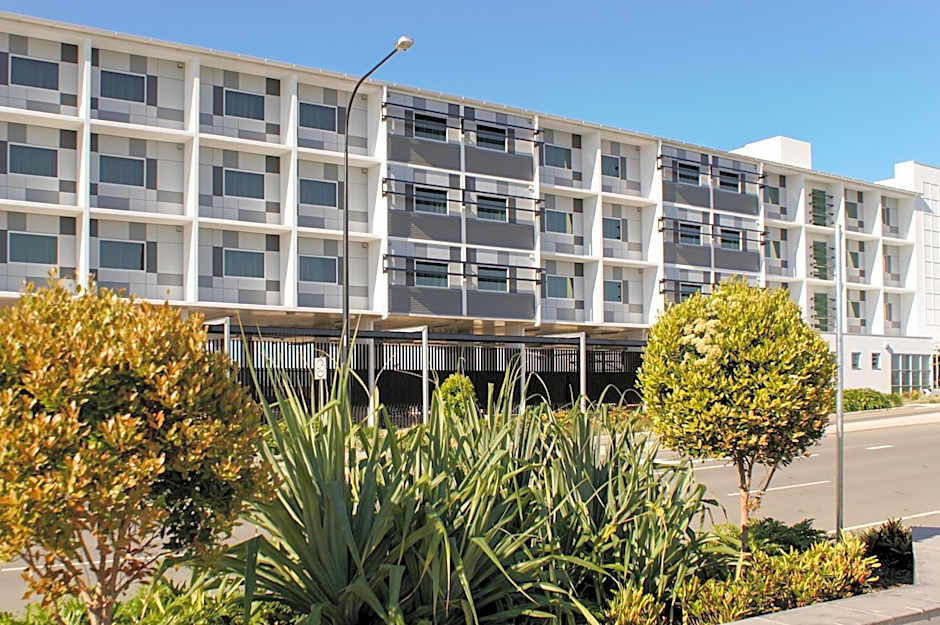 Mercure Sunshine Coast Kawana Waters