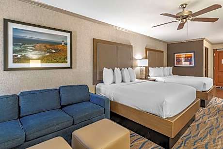 Oceanfront Suite with 2 Queen Beds - No Smoking