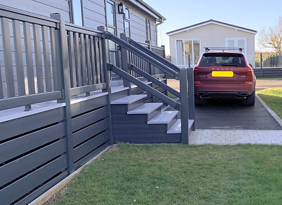 Edge of Padstow, 2 bedroom luxury lodge