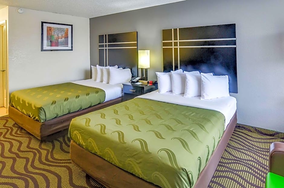 Quality Inn & Suites Hardeeville - Savannah North - Renovated with Hot Breakfast Included