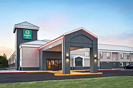 Quality Inn Bentonville-Rogers