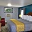 Hometowne Inn & Suites