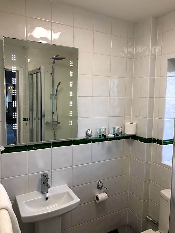 Old Hunters Lodge Whipsnade Limited