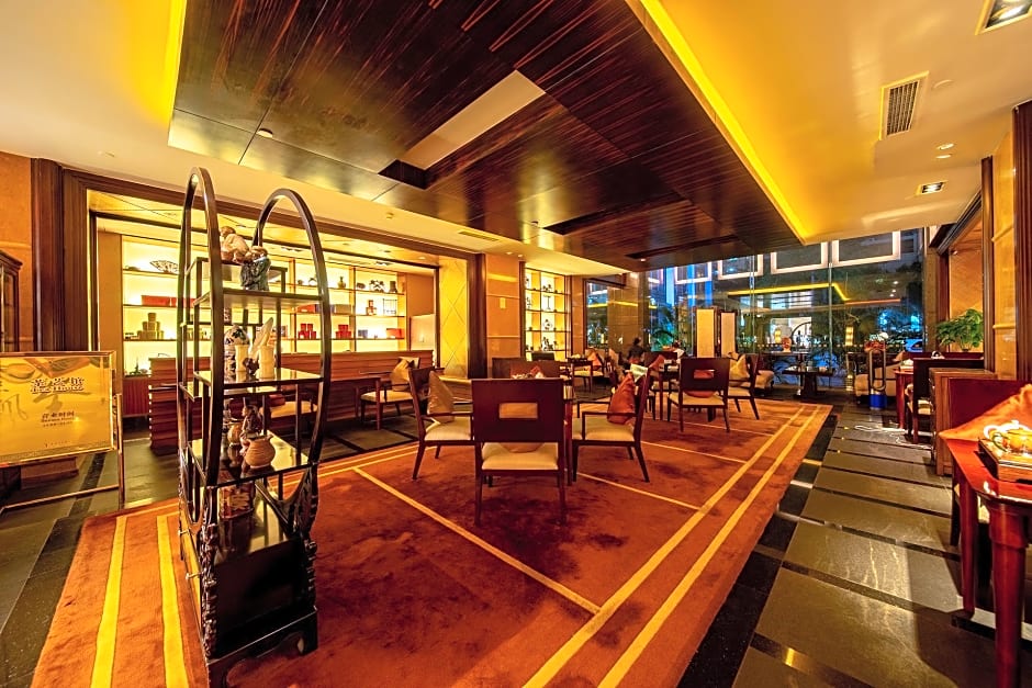 Grand International Hotel