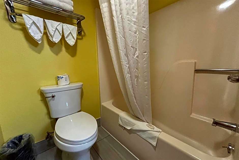 Super 8 by Wyndham Jacksonville