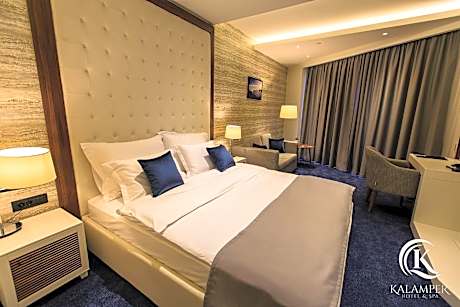 Deluxe Double Room with Balcony and Sea View