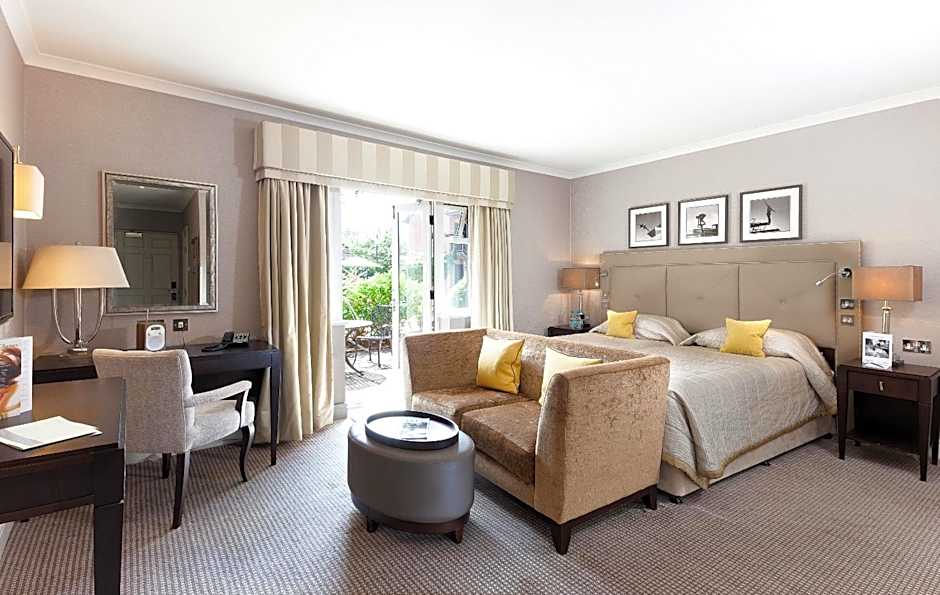 Foxhills Club & Resort