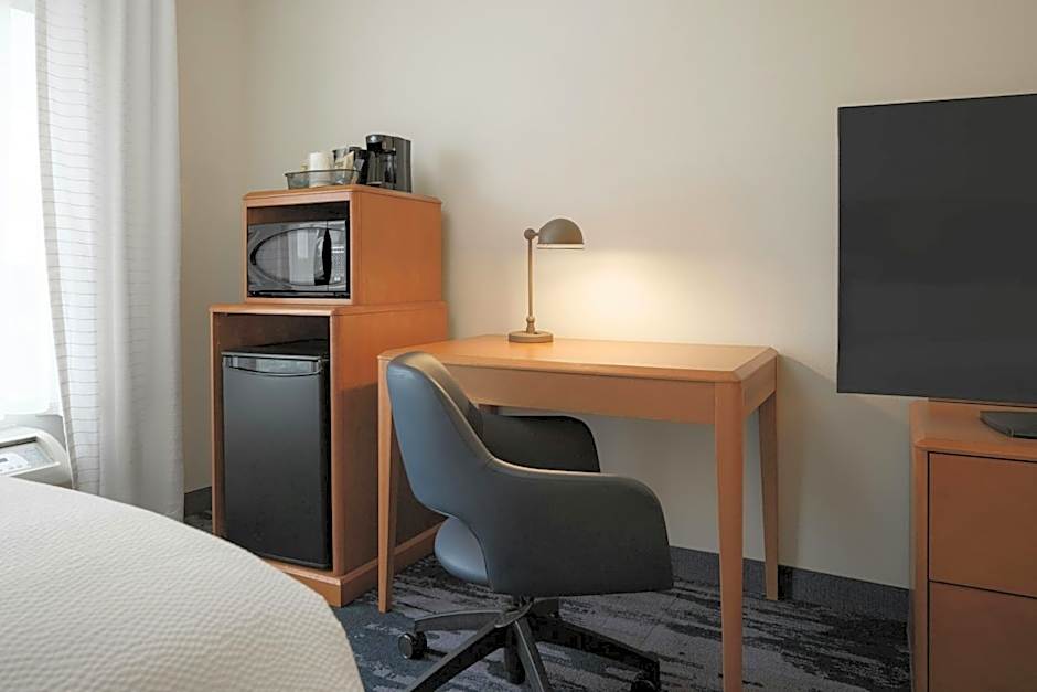Fairfield Inn & Suites by Marriott Louisville East