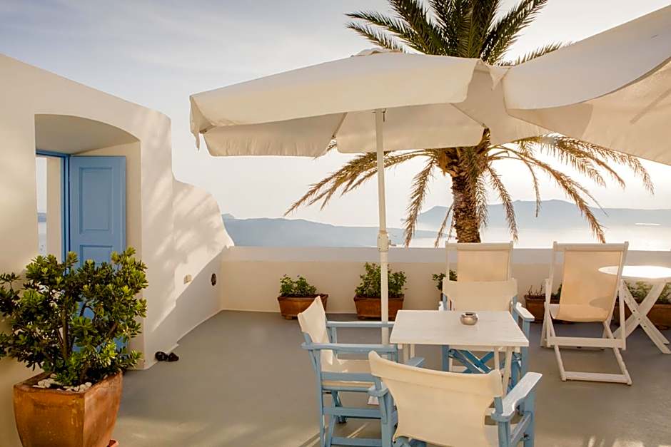 Pantelia Suites