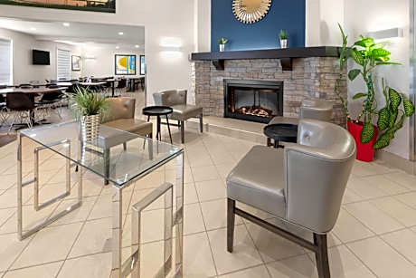 Super 8 by Wyndham Trois-Rivieres