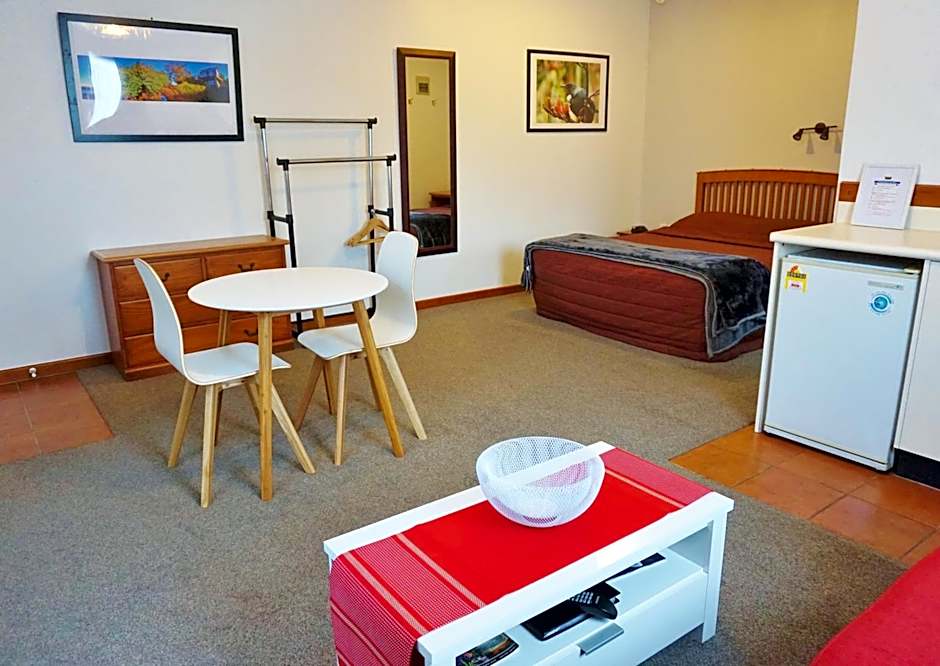 The Esplanade Motel & Conference Centre