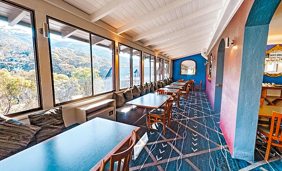 Bernti's Mountain Inn