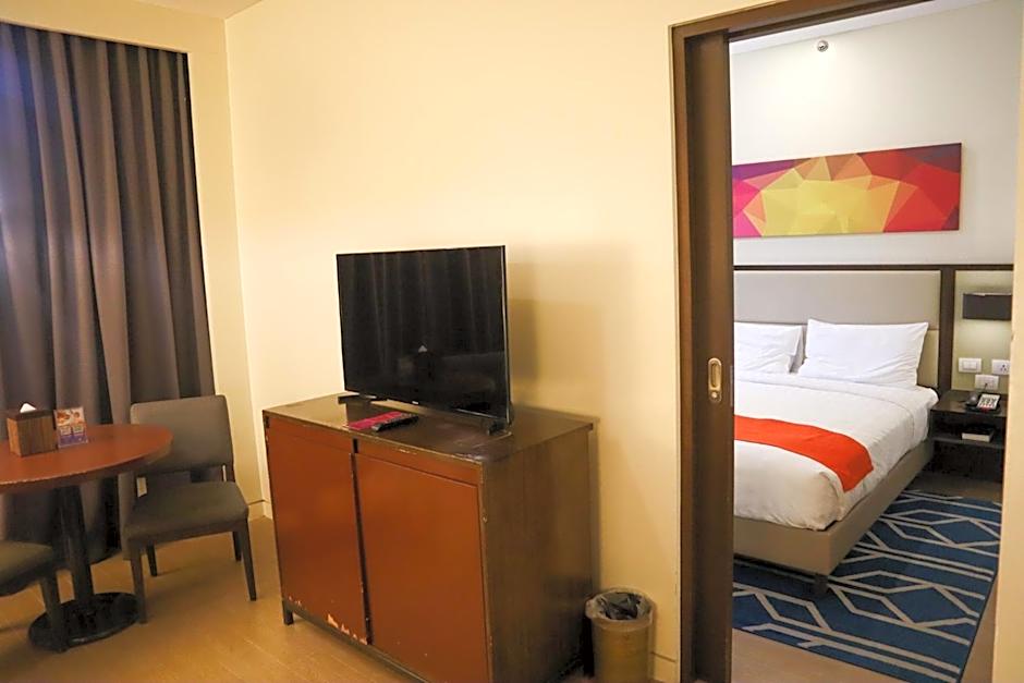 Photo 1 of 6 of Junior Suite