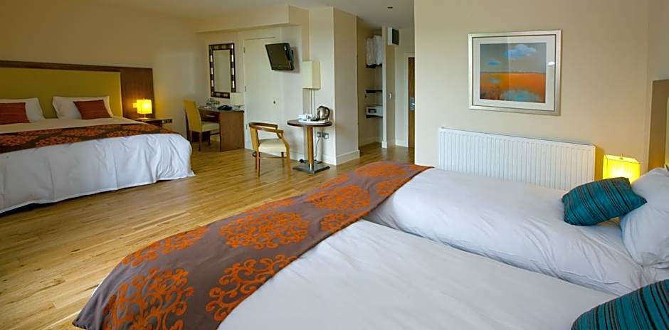 The Shirley Arms Hotel