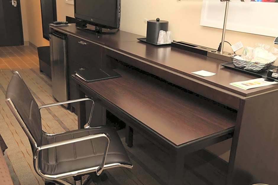 Holiday Inn Charlotte Airport by IHG