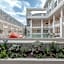 De Hug Hotel and Residence