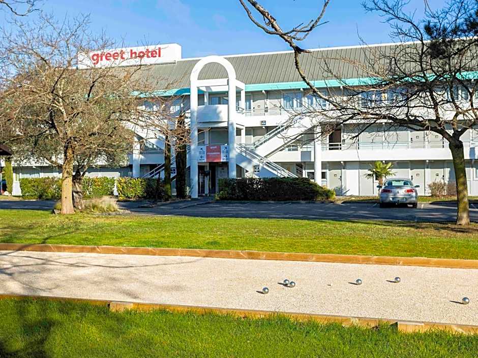 greet hotel restaurant Angouleme Ouest