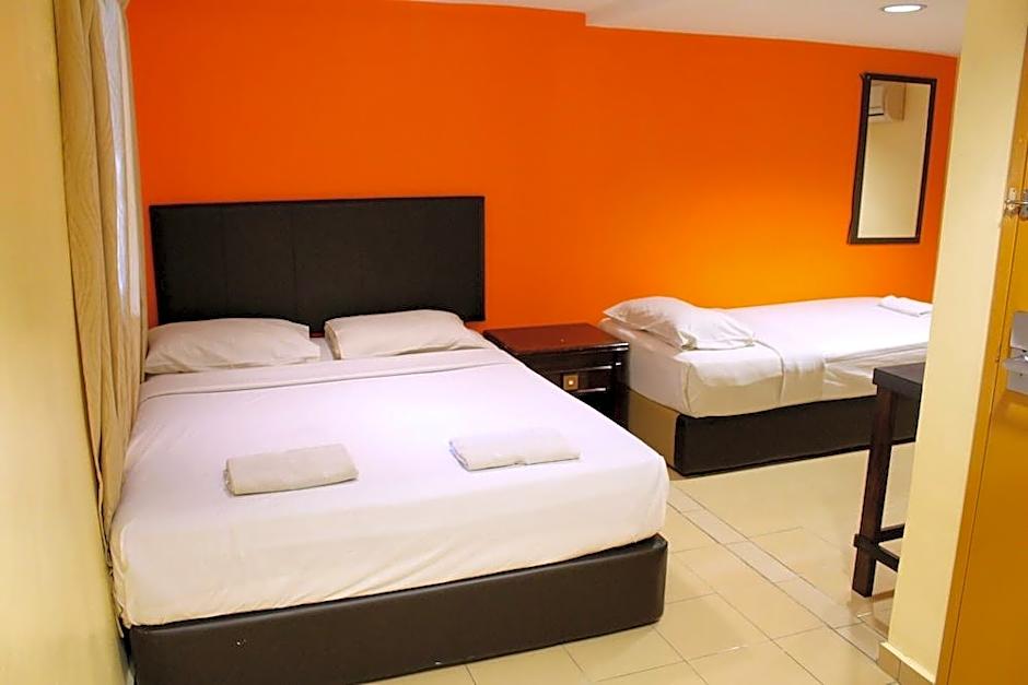 New Three Three Hotel Cheras