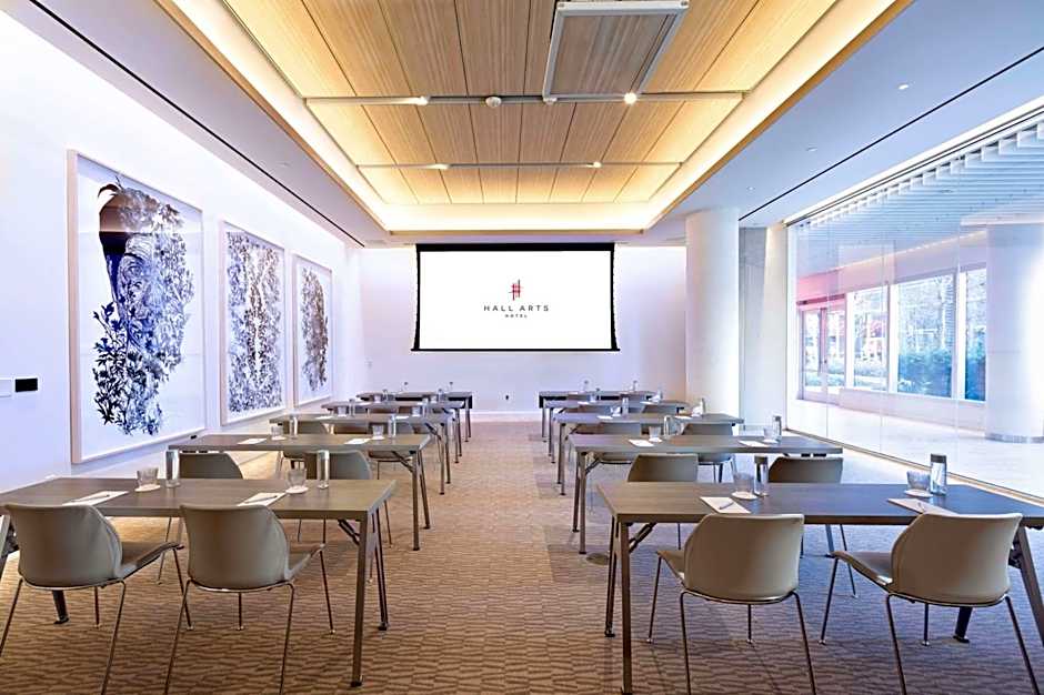 HALL Arts Hotel, Dallas, Autograph Collection