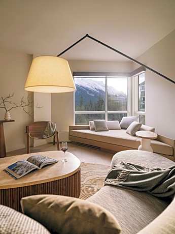 Rimrock Banff, Emblems Collection