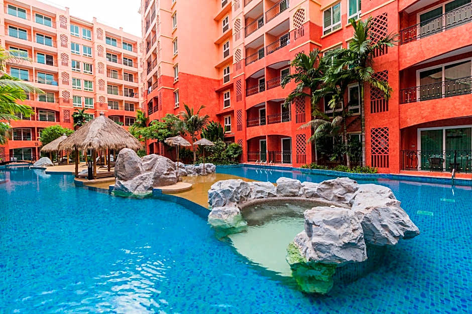 Seven Sea Condo & Water Park Pattaya By the Sea