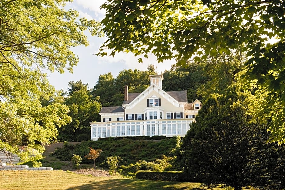 Inn at Taughannock Falls