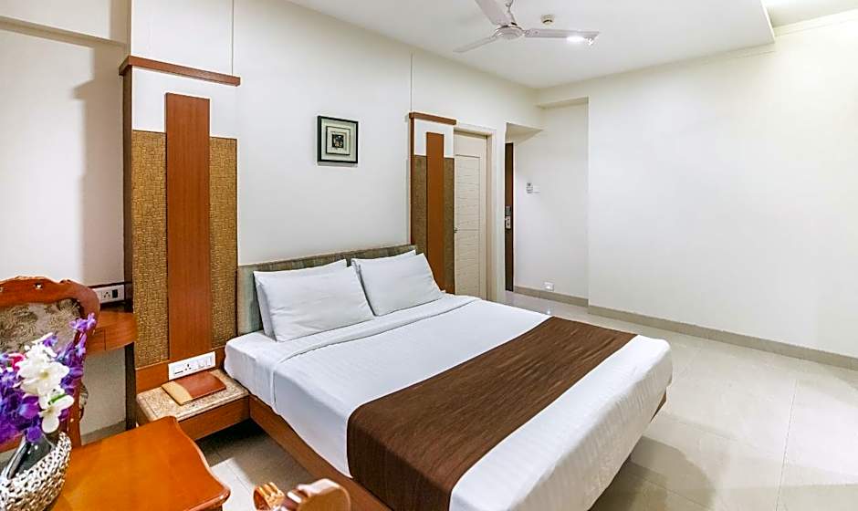 Hotel Seven Heaven