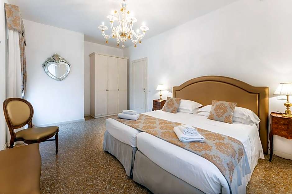 San Teodoro Palace - Luxury Apartments