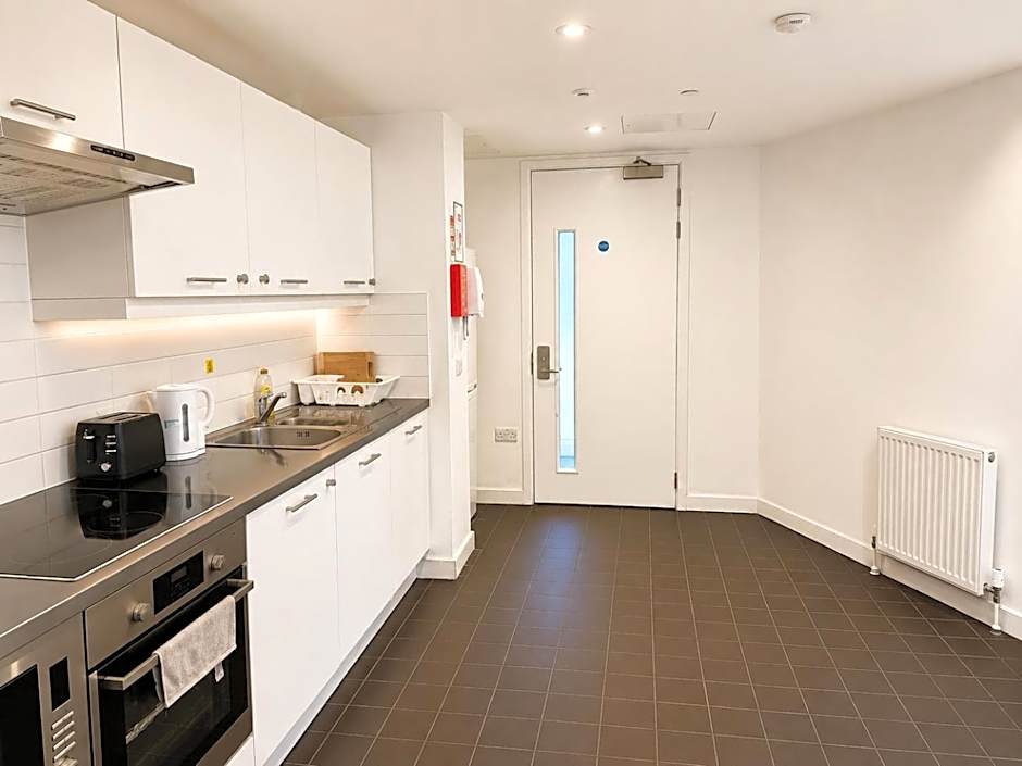 Torquay House (Royal Oak)