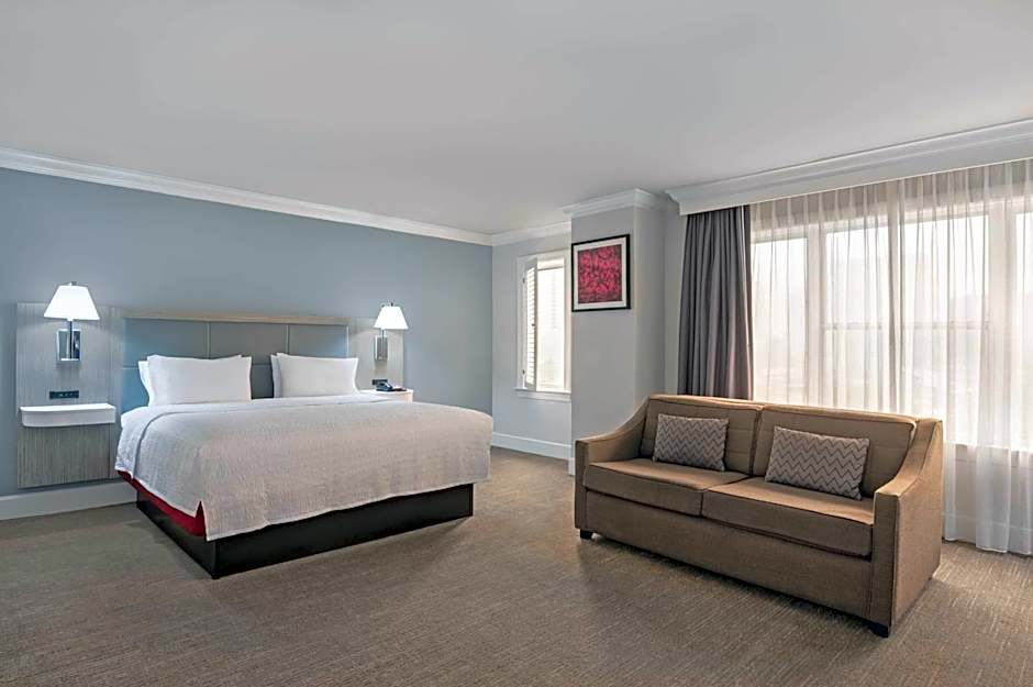 Hampton Inn By Hilton And Suites Stamford