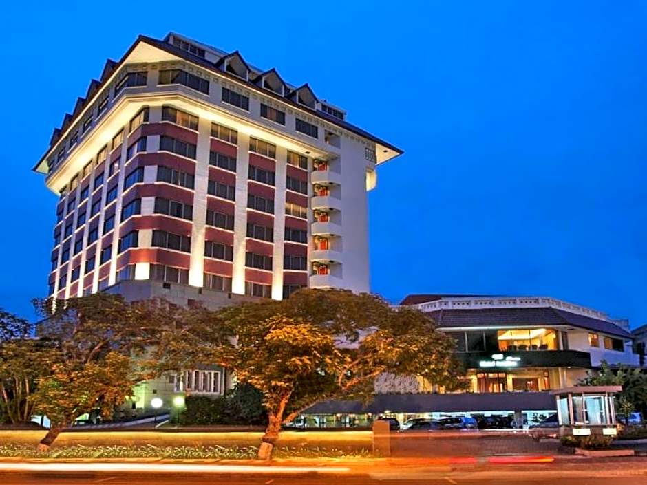 Hotel Santika Premiere Semarang