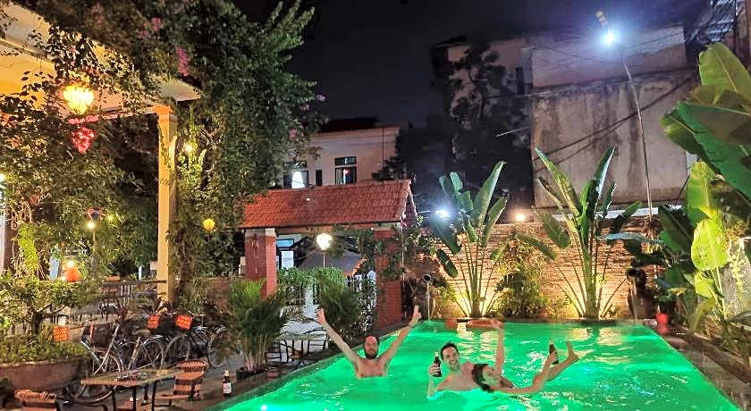 Tam Coc Family Hotel