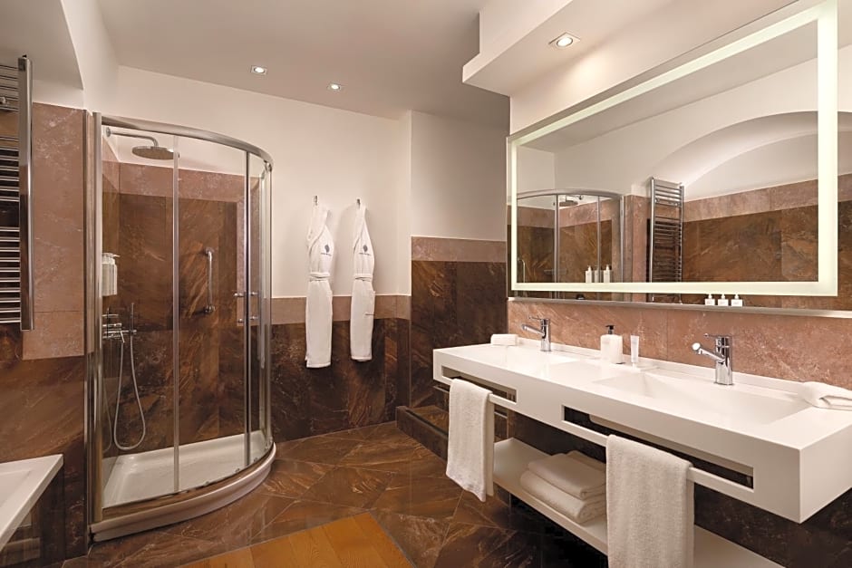 Sina Villa Medici, Autograph Collection by Marriott
