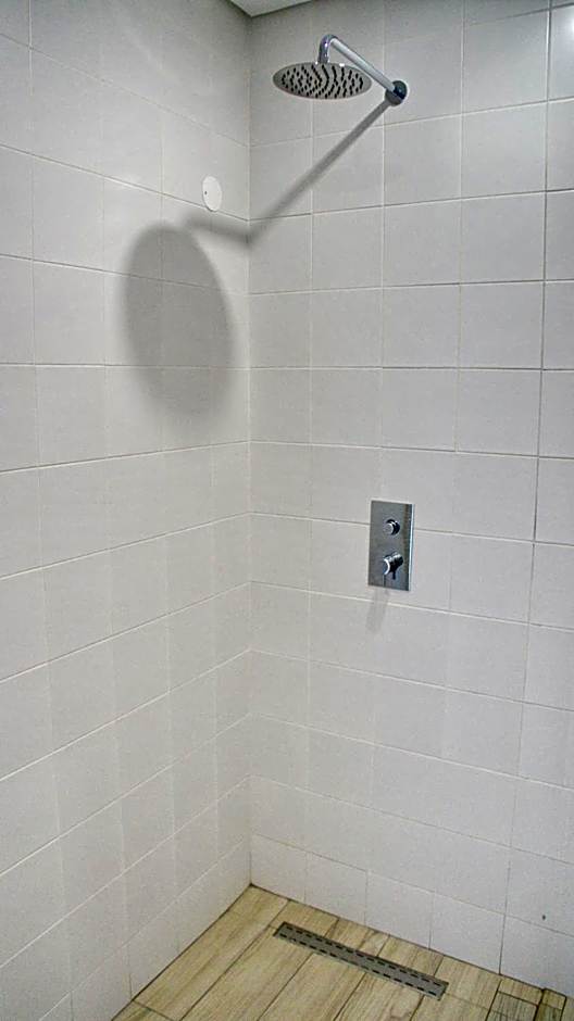 Topcity Hostel & Suites