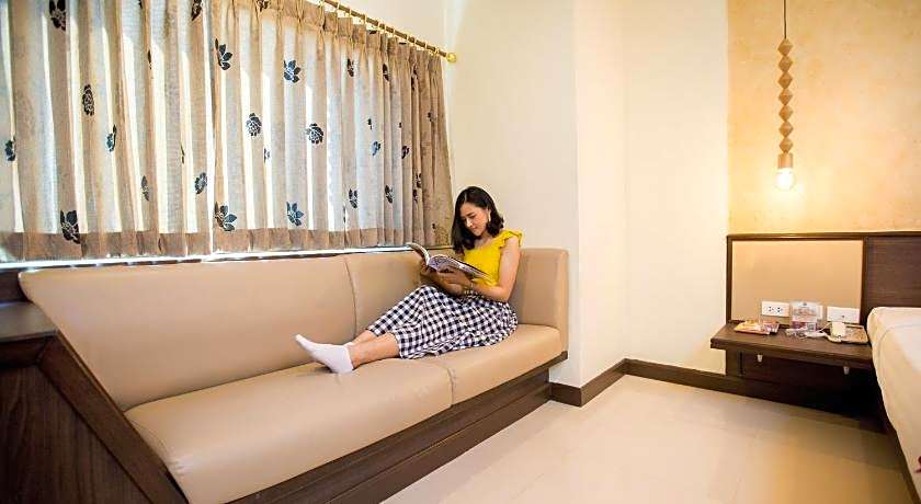 Phanomrungpuri Hotel