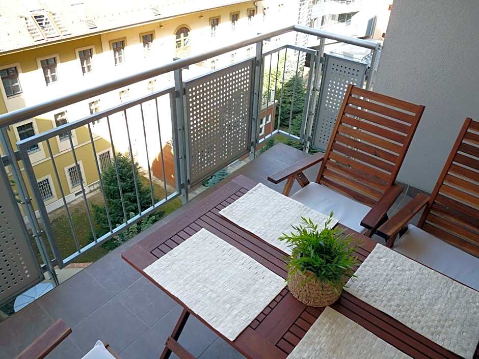 Trendy Deluxe Apartments