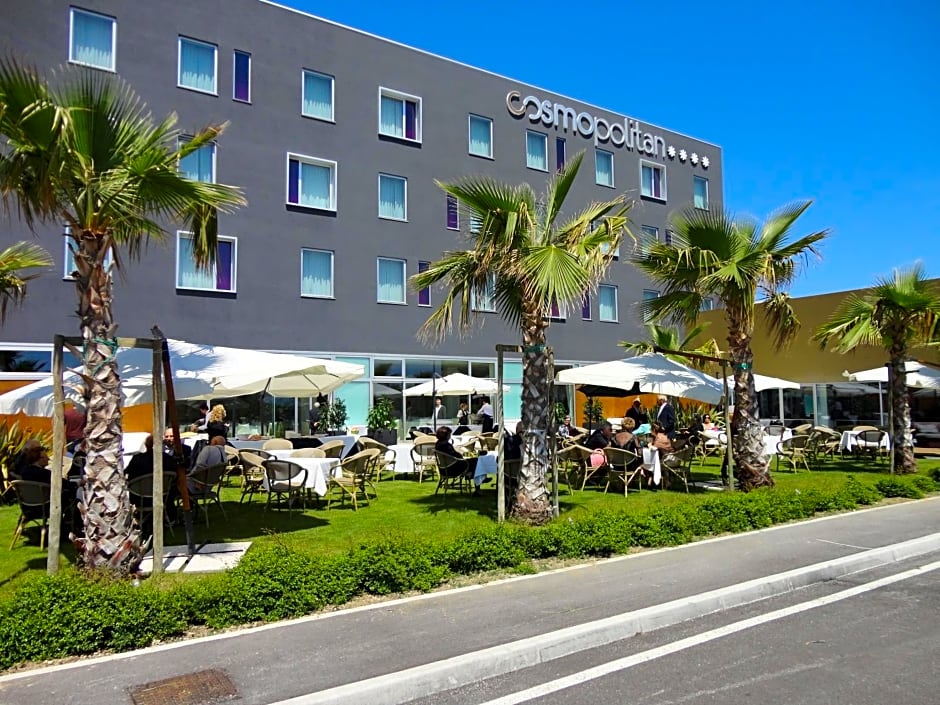 Cosmopolitan Hotel