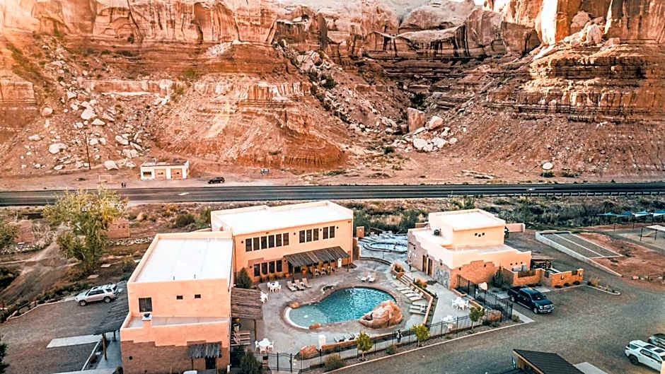 Photo 1 of 50 of Bluff Dwellings Resort