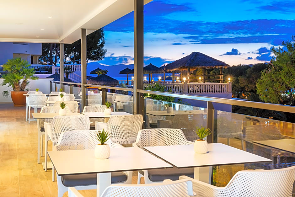 Hotel y Apartamentos Casablanca