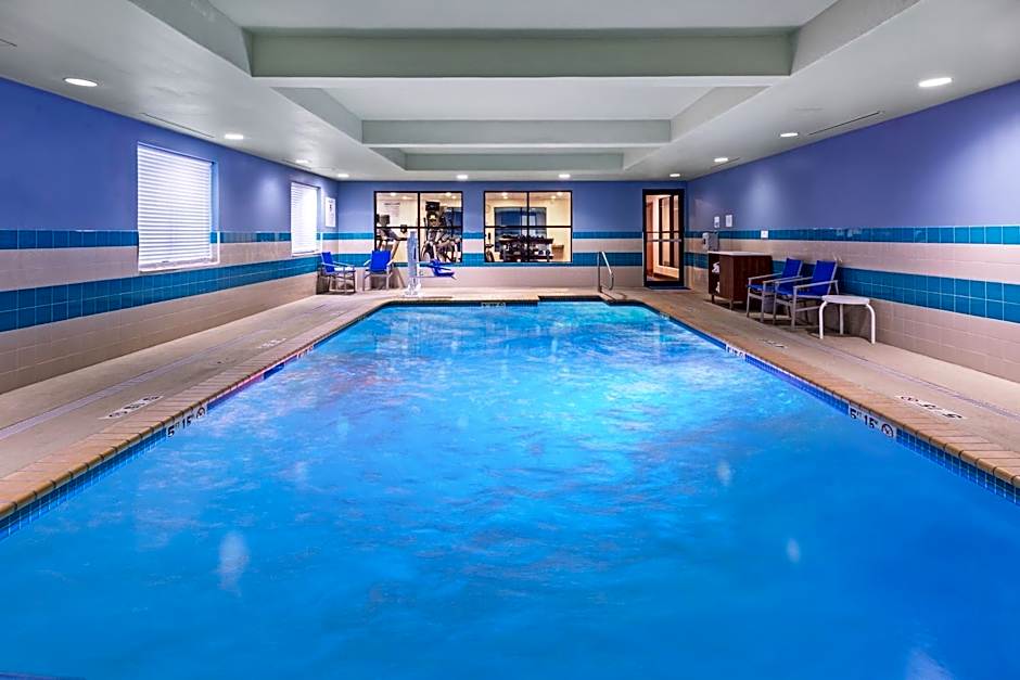 Holiday Inn Express Hotel & Suites Picayune By IHG