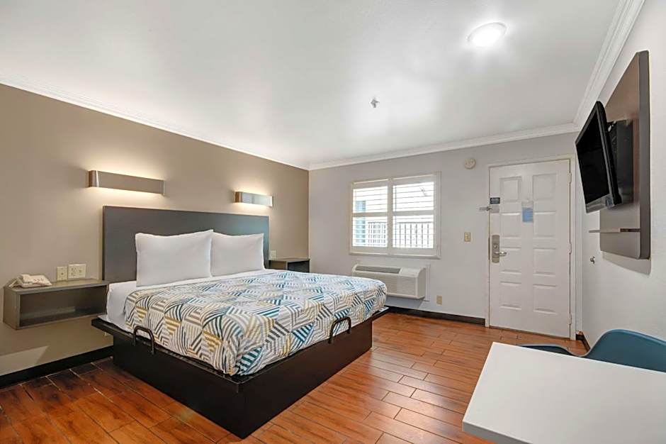 Motel 6 Ontario CA Convention Center Airport