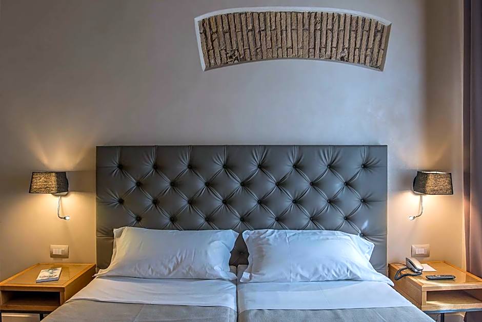 Elite Hotel