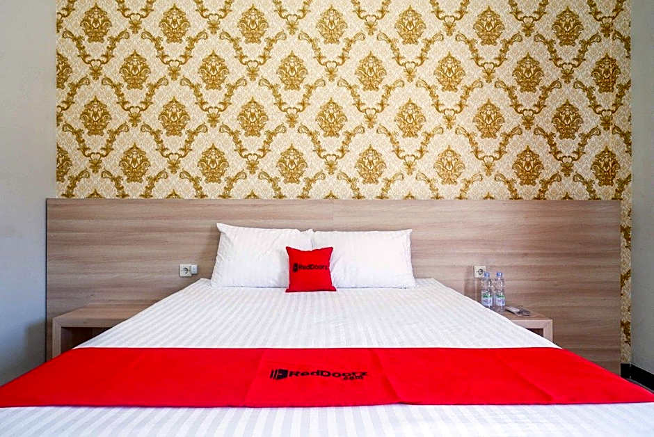 RedDoorz Plus @ Jl Pemuda Pati