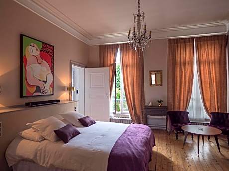 Une maison en ville, Hyper Centre ville, Spa