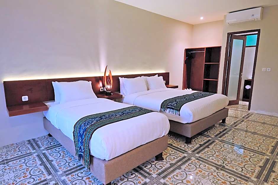 The Nalaya Hotel & Resto