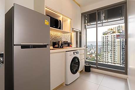 One Bedroom Deluxe Twin