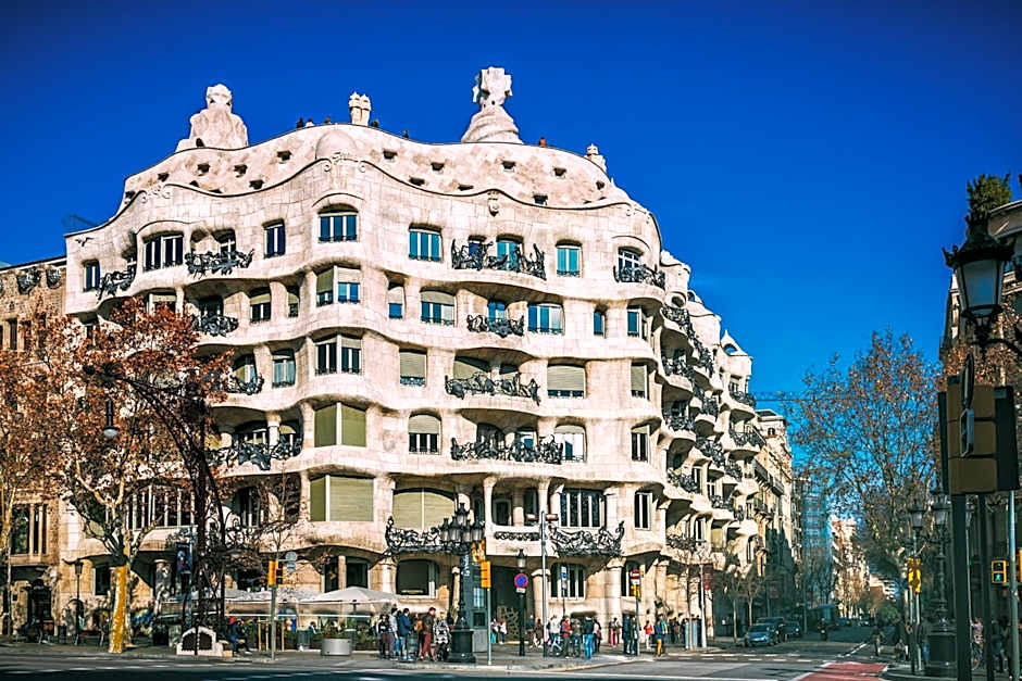 Gallery Hotel