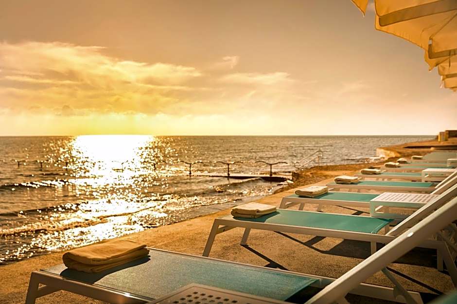 RIVALMARE BEACH Boutique Hotel